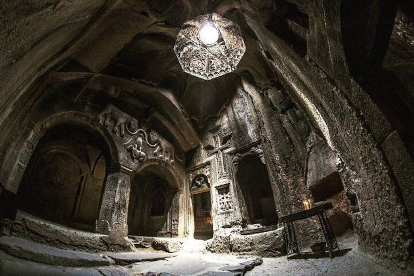Garni Temple, Geghard Monastery, Lavash baking, Arch of Charents (private tour)