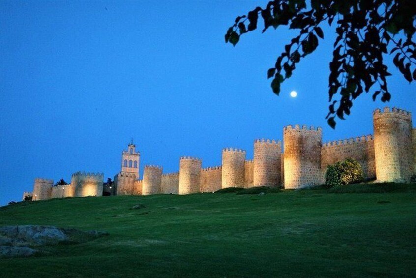 Tours around the City of AVILA Round trip of 1 day from Madrid