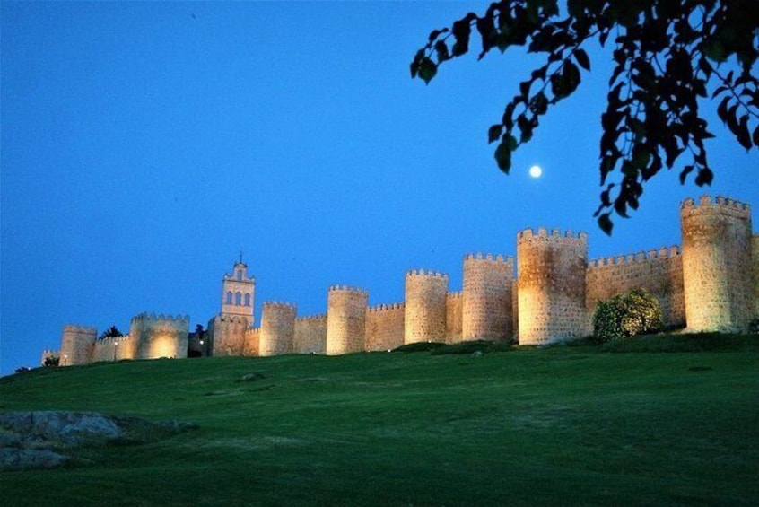 Tours around the City of AVILA Round trip of 1 day from Madrid