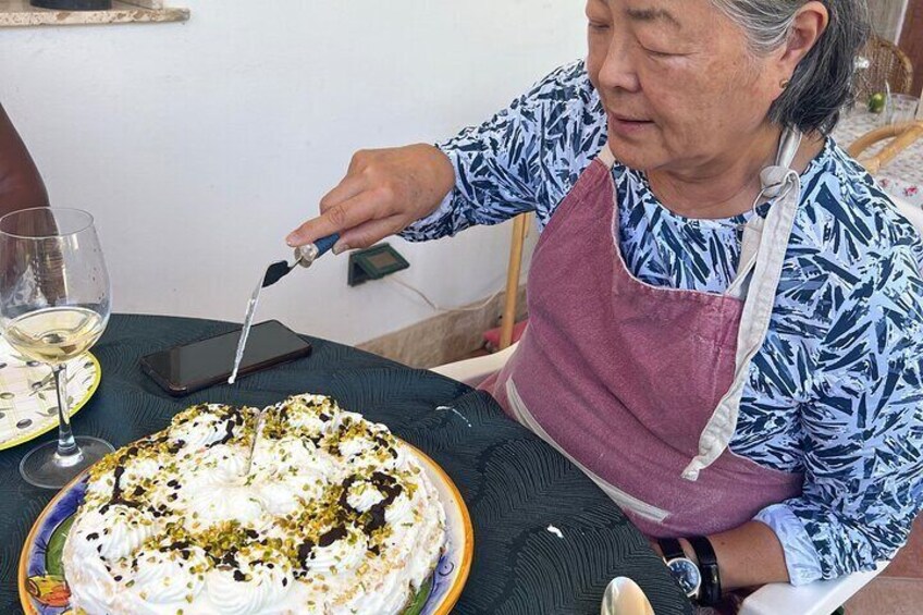 Traditional cooking lesson with tasting in the garden 