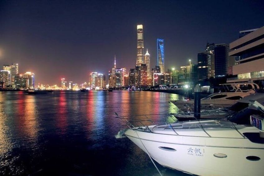 Shanghai Luxury VIP Night Cruise with Private Charted Yacht and Transfer-