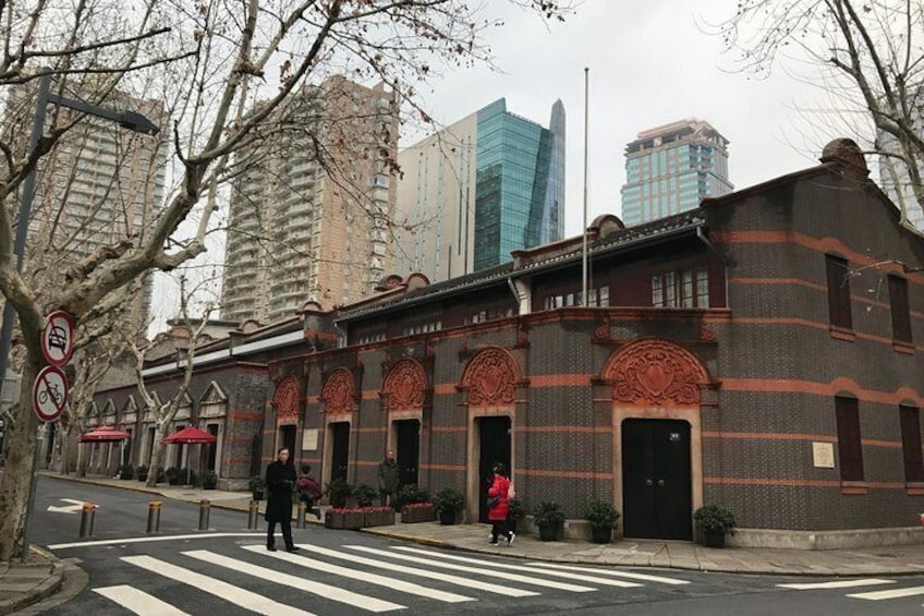 Shanghai Private Cultural Tour of Former French Concession and the Bund