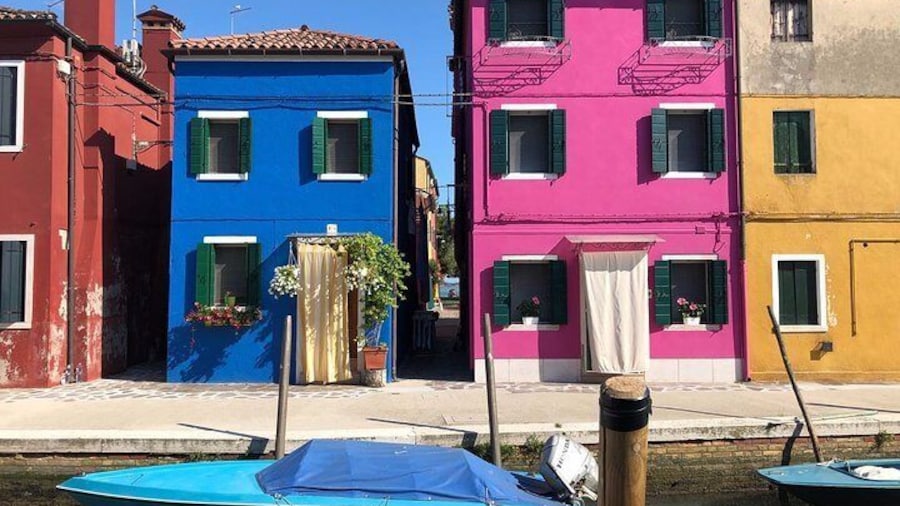 Luxury Murano & Burano Boat Tour
