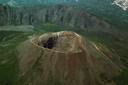 Vesuvius Tour with Naples Bus and DA Tickets