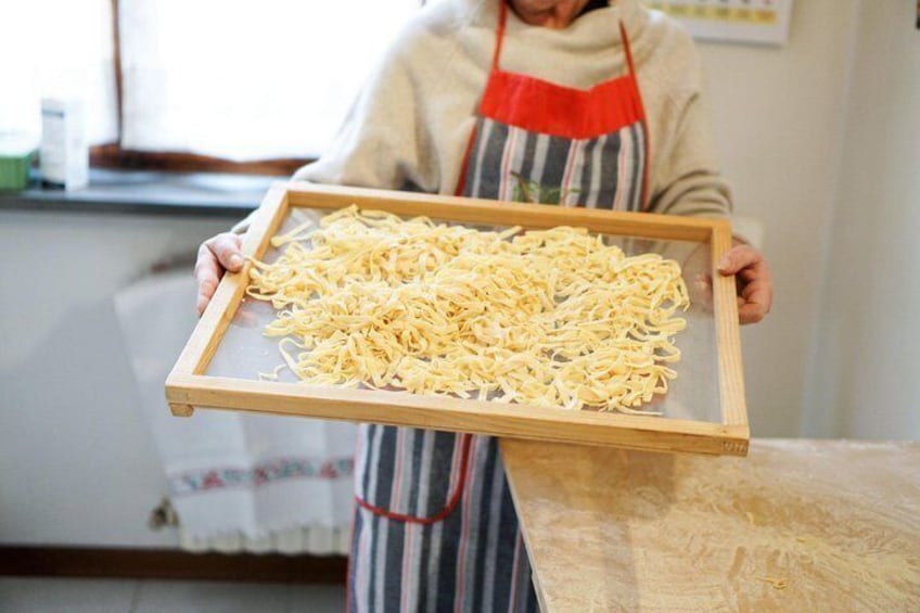 Private Pasta Making Class & Traditional Tuscan Dishes with a Local in Florence