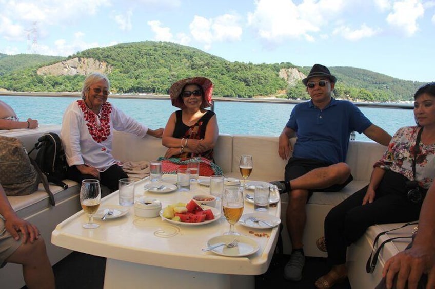 Istanbul Lunch Cruise - Long Circle Bosphorus Cruise to Black Sea