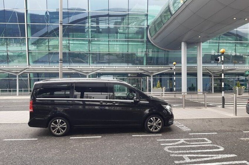 Show item 4 of 8. Dublin Airport.