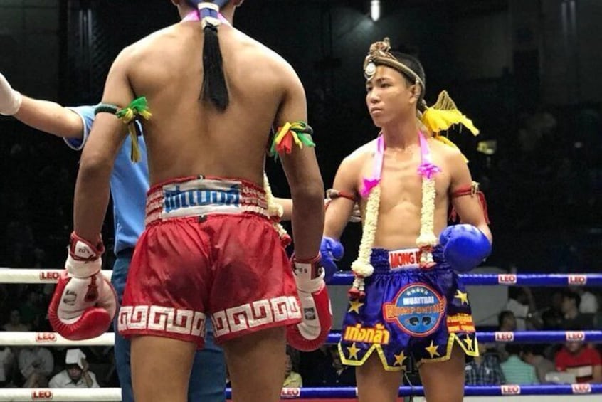 Muay Thai Boxing Show with Ringside Seats at Rajadamnern Stadium