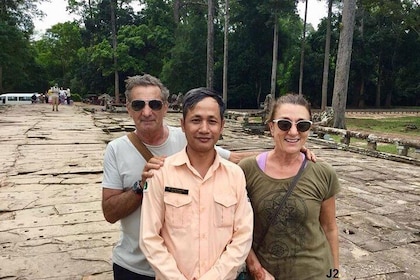 Full-Day private Tour in Lost City & Angkor Wat from Siem Reap