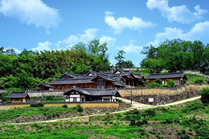 Gyeongju tour with a Driver