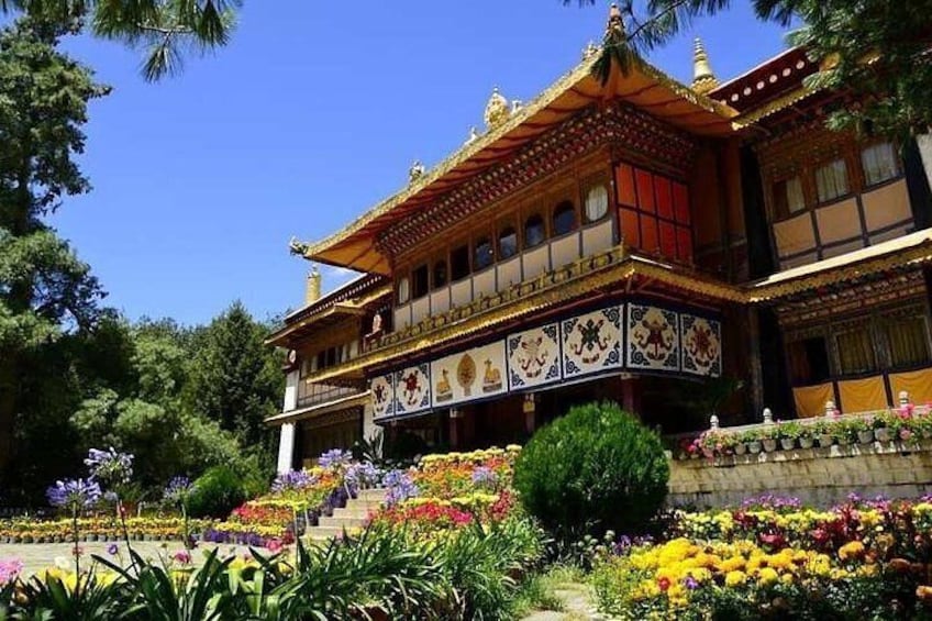 Norbulingka Summer Palace