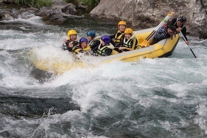 "Kuma River" is Famous for Rafting!! (from Fuk) : bus 27 pax *no trunk *tra...