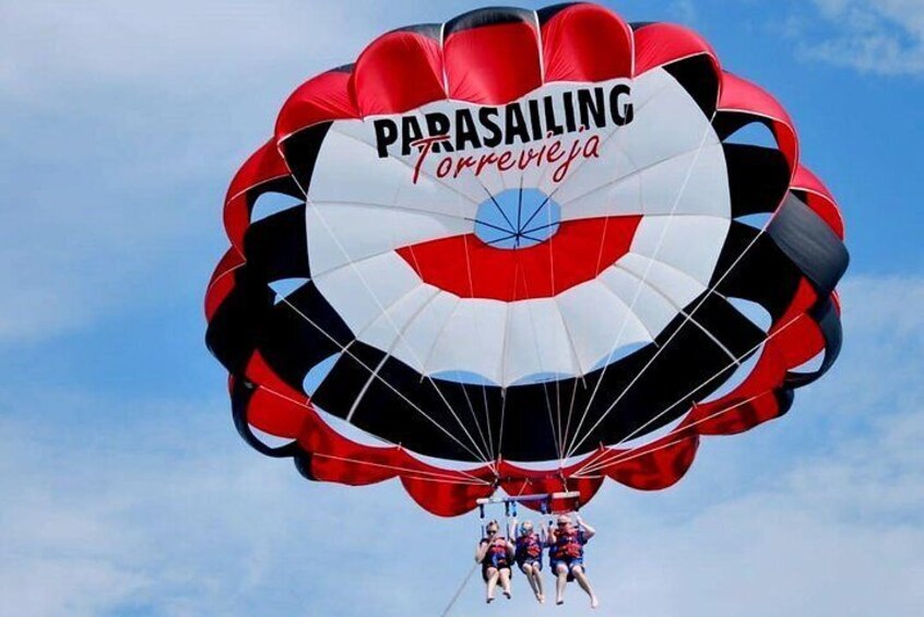 Parasailing in Torrevieja