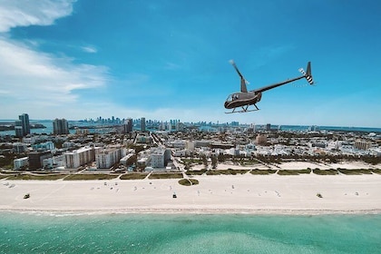 30 Minute Private Luxury Helicopter Sightseeing Tour of Miami