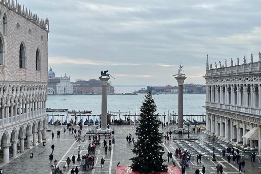 Venice: St.Mark's Basilica & Doge's Palace Tour with Tickets