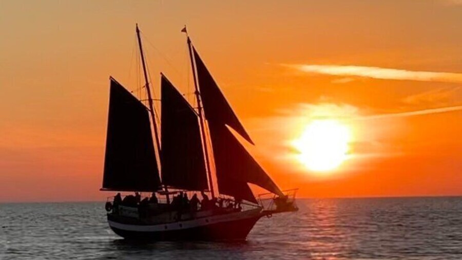 Suncoast Sailing's Sunset Sailing Experience!