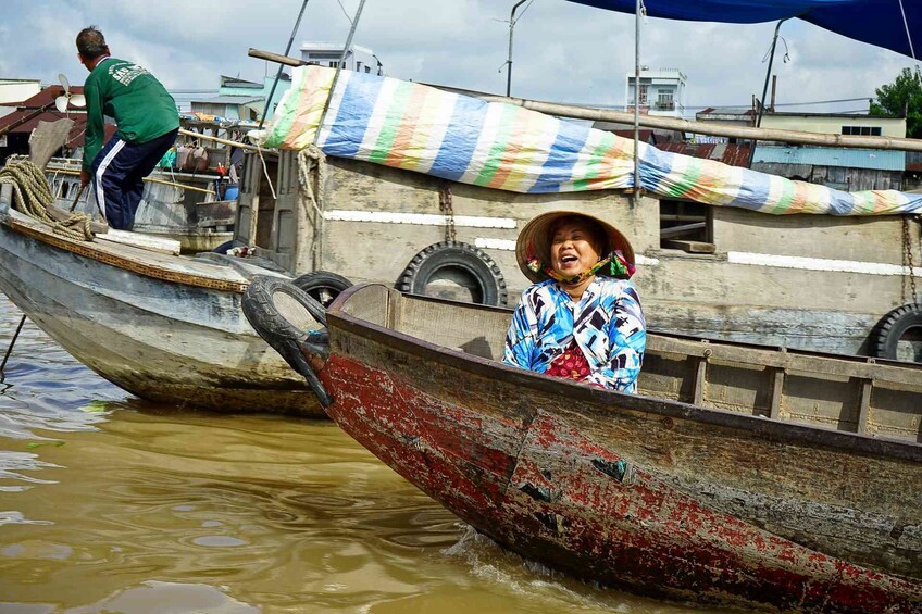 3-Day Saigon Can Tho Chau Doc Phnom Penh -Dragon Eyes Cruise