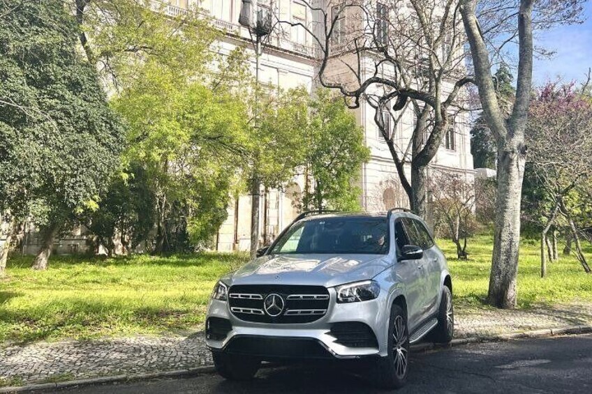 Luxury Mercedes SUV GLS