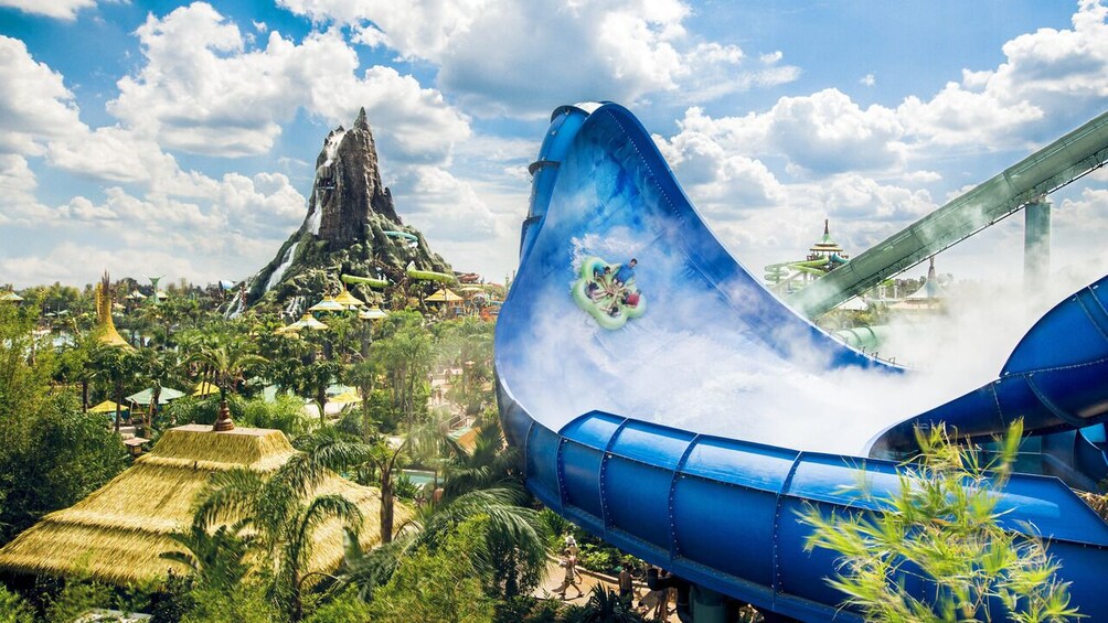 Universal Volcano Bay