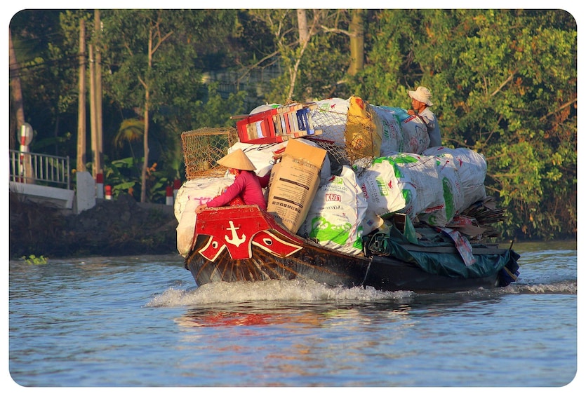 4-Day Saigon Can Tho Chau Doc Phnom Penh -Dragon Eyes Cruise