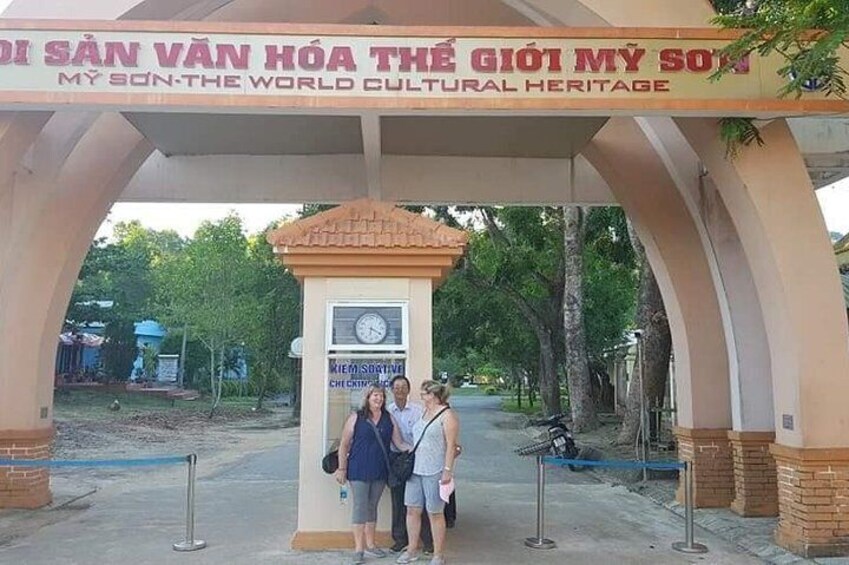 Guided My Son Holyland Sunrise Private Tour from Hoi An or Da Nang City