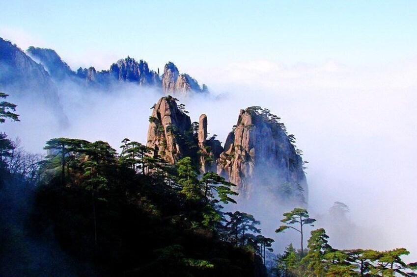 2-Day Huangshan and Hongcun Village Private Tour from Shanghai by Bullet Train