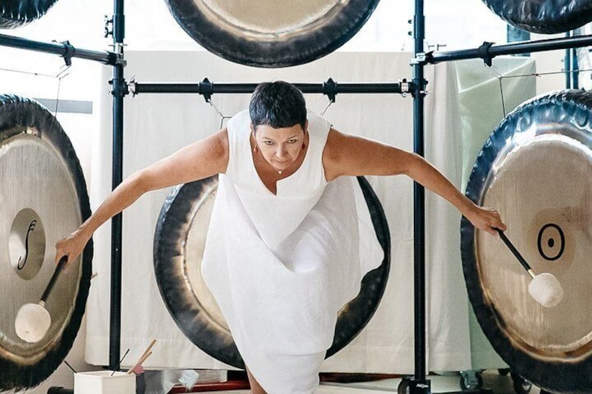 Small-Group Gong Relaxation Experience in Hong Kong