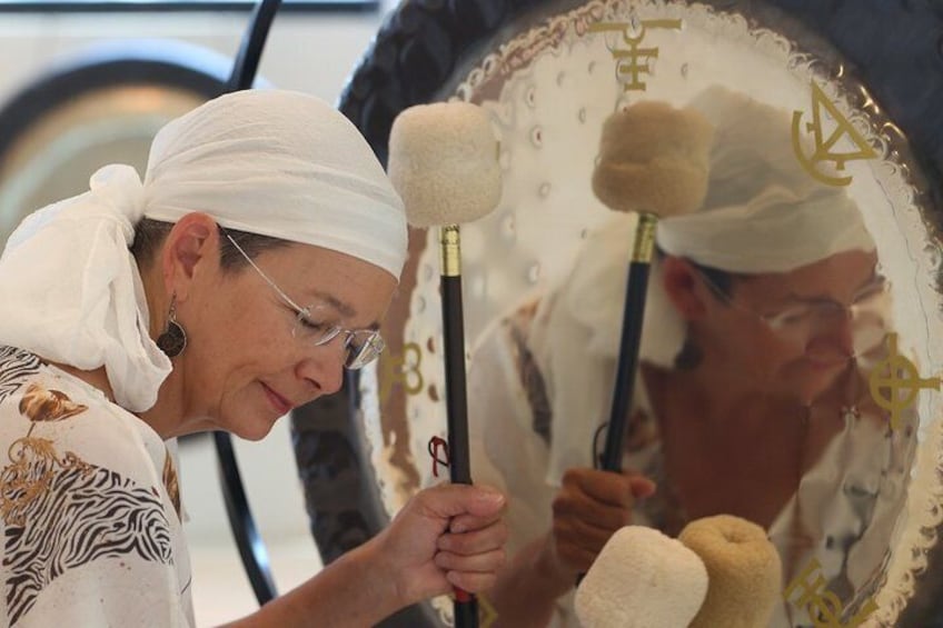 Small-Group Gong Relaxation Experience in Hong Kong