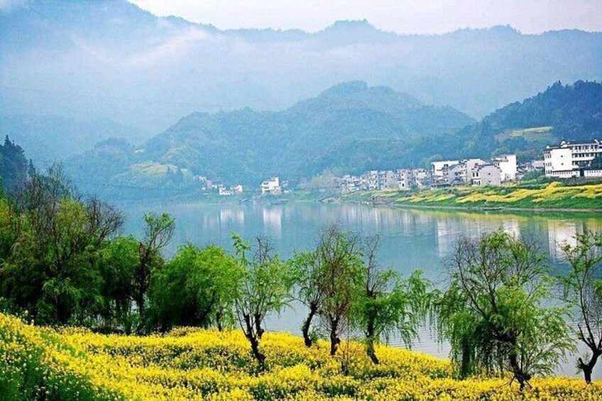 2-Day Mt Huangshan and Xidi Village Private Tour from Hangzhou by Bullet Train