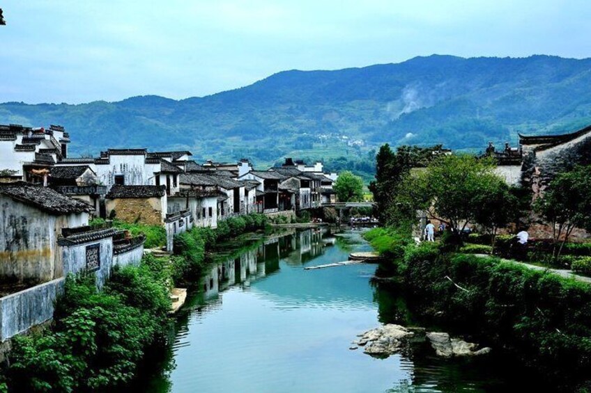 2-Day Mt Huangshan and Xidi Village Private Tour from Hangzhou by Bullet Train