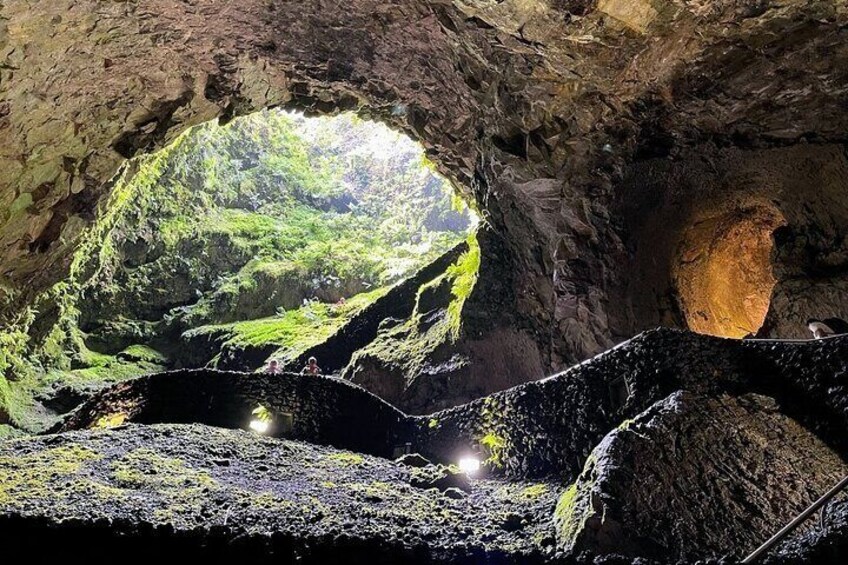 Terceira Island: Algar do Carvão - Tour of the best caves