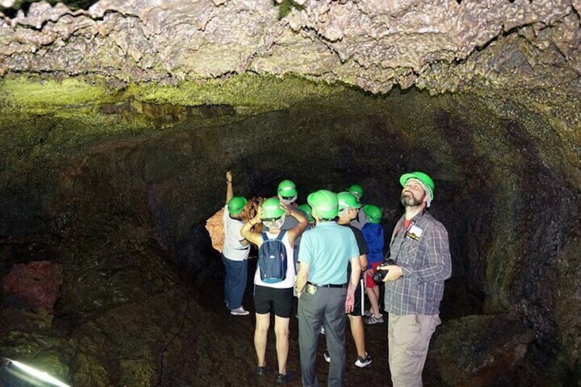 Algar do Carvão: The best caves Tour