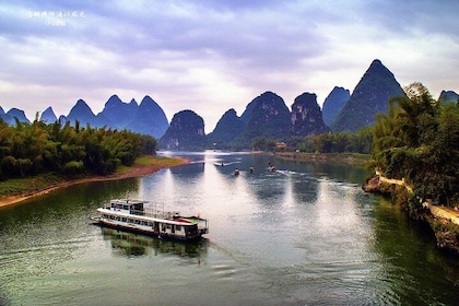 2-Day Private Tour: Guilin City Highlights and Li River Cruise to Yangshuo