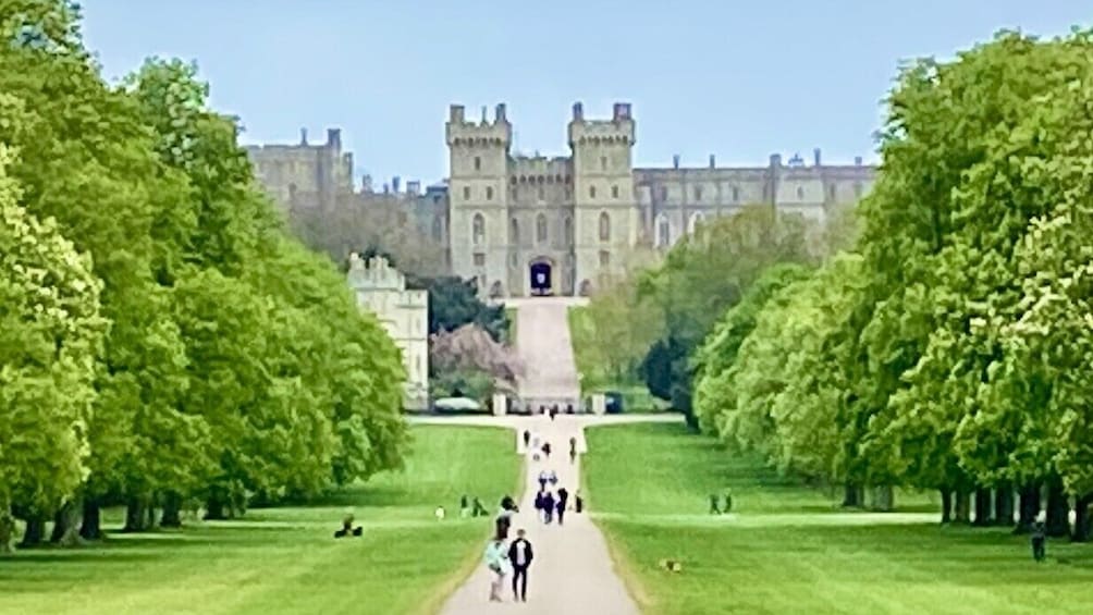 Windsor Castle Half-Day Tour Packages