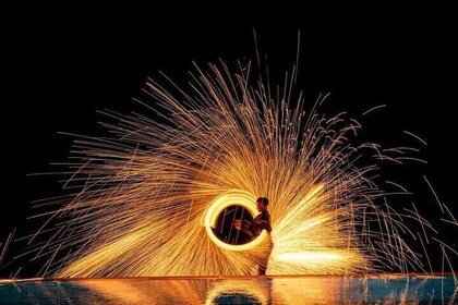 Twilight in the Dunes: Premium Desert Dinner Show with Transport