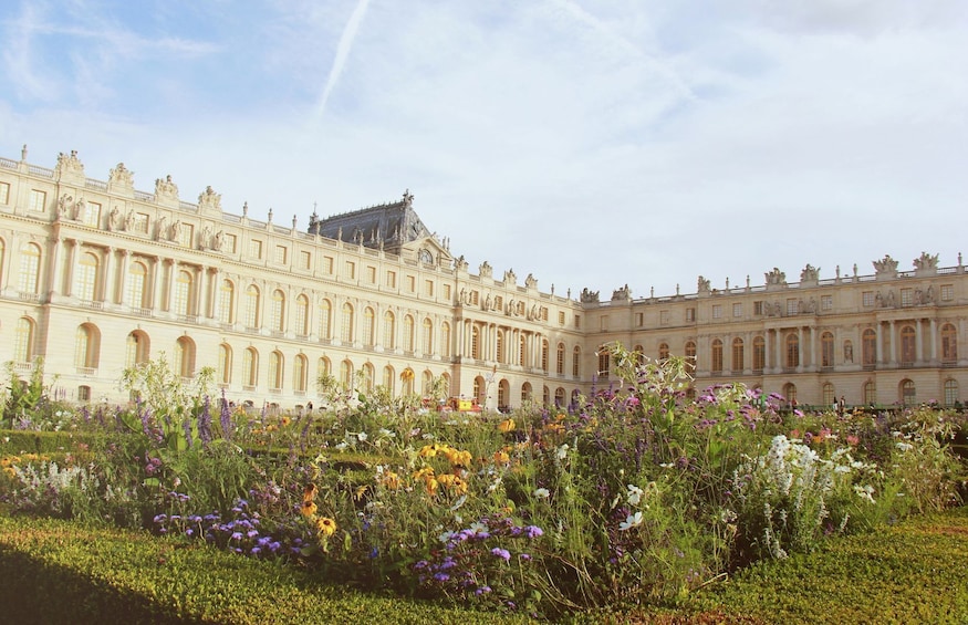 Versailles & Gardens: Entrance Ticket & Self-Guided Audio Tour 