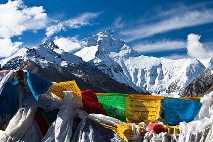 7-Day Small Group Lhasa,Yamdrotso Lake,Everest Base Camp Tour end at Kathma...