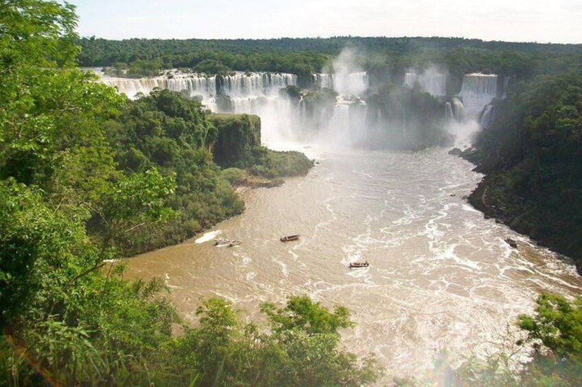 Iguazú Argentine Falls with Jungle Walk and Boat