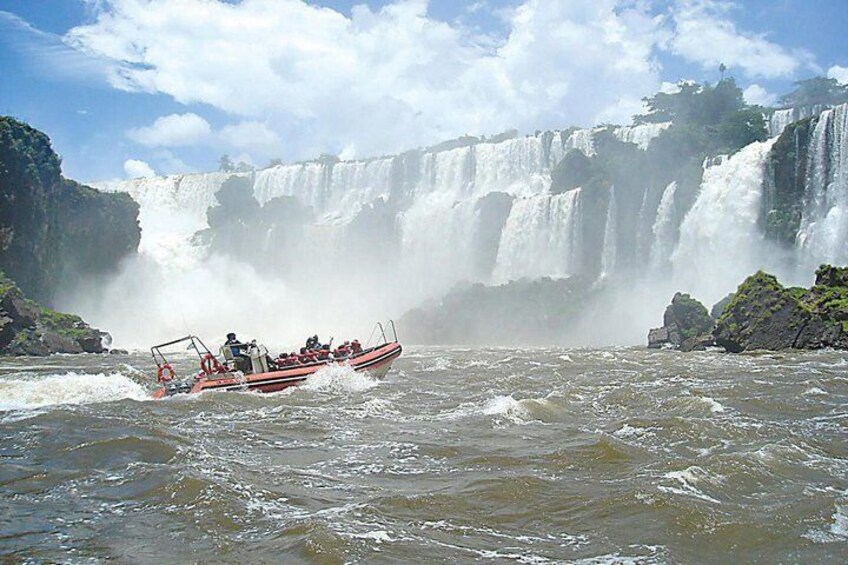 Iguazú Argentine Falls with Jungle Walk and Boat