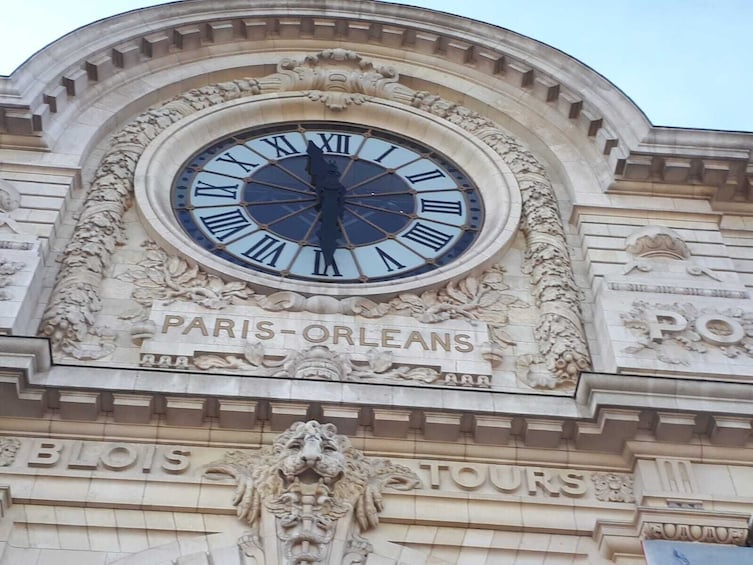 Unescorted Paris Day Trip with Seine River Cruise
