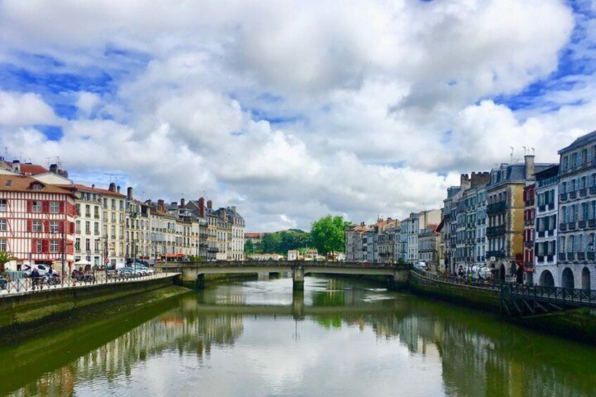 Bayonne and its quays