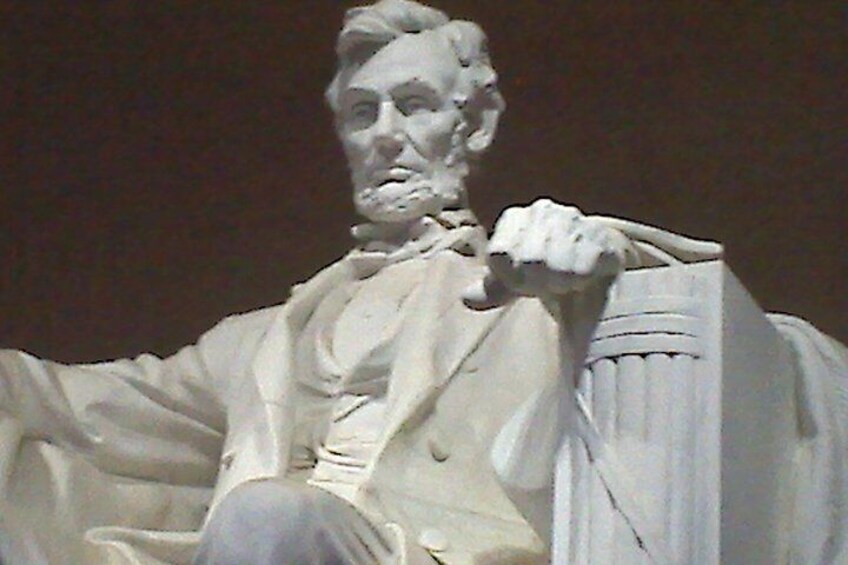 Lincoln Statue