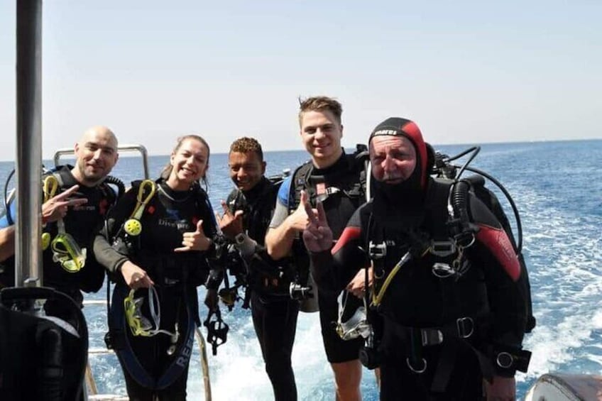 Full-Day Hurghada Diving Activity with Pick-up