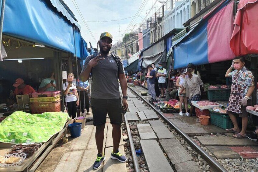 Maeklong Railway Market