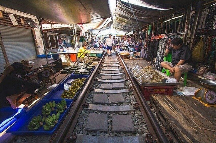 Private Amphawa Floating Market and Maeklong Railway Market Fireflies Day Tour