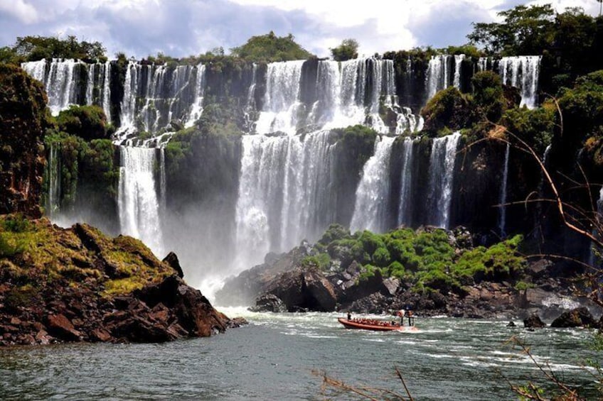 Tour to Iguaçu Brazilian Falls from Argentina