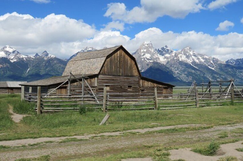 Grand Teton National Park - PRIVATE Sunrise Tour from Jackson Hole