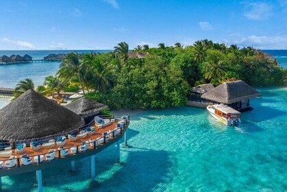 Maafushi: Adaaran Prestige Vadoo resort day trip