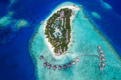 Maafushi: Adaaran club Rannalhi resort day trip