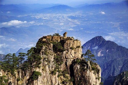 2-Day Private Trip to Huangshan Mountain and Tangmo Ancient Town from Xiame...